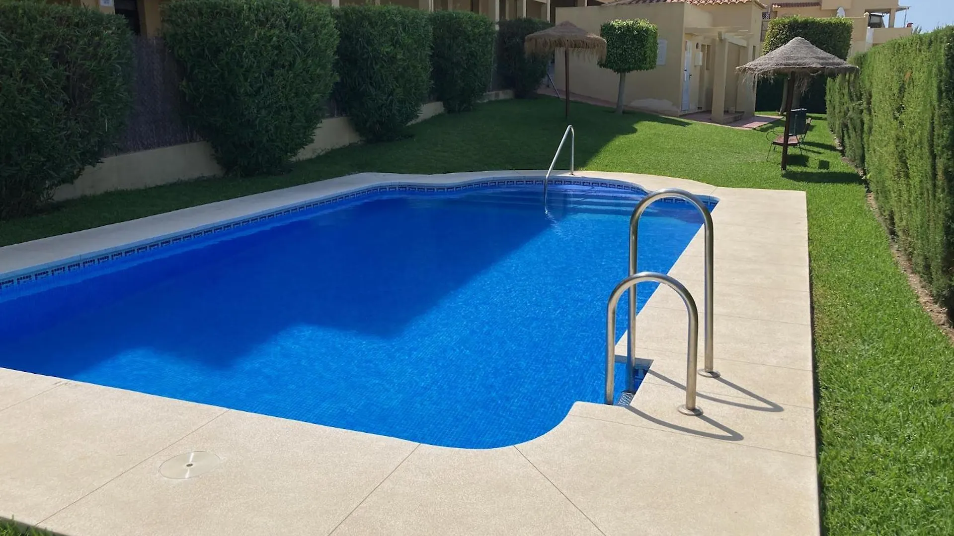Jardines Del Golf Apartment Torre de Benagalbon